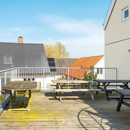 2 Person In Ferienhaus *